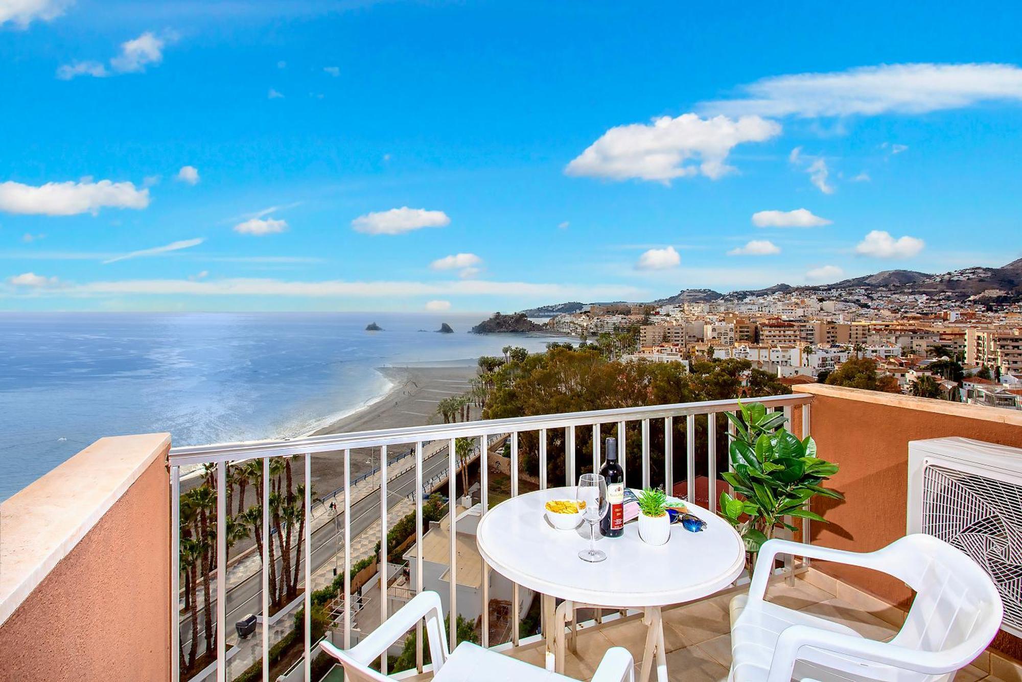 1004 - Beachfront Apartment On El Paseo, 4 Pers - Air Conditionning - Wi-Fi - Smart Tv Almuñécar Eksteriør billede